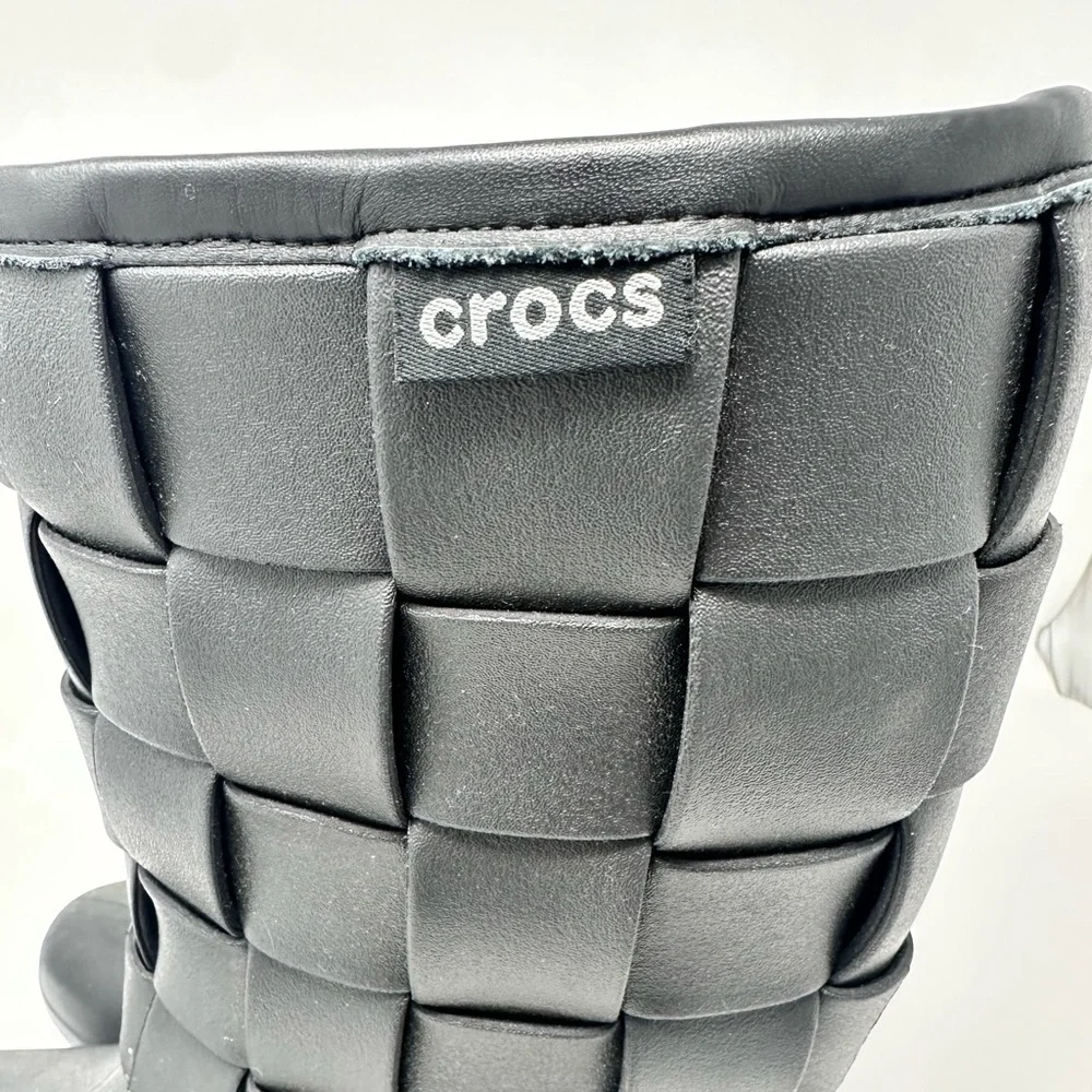 CROCS women’s Stylish Black Quilted Boots size 11